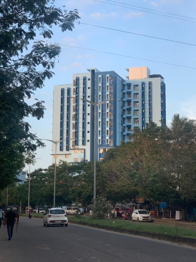 Blueberry Apartments Kochi ภายนอก รูปภาพ